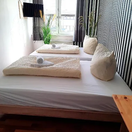 Easy Stay Rooms Stuttgart Exterior photo